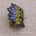 Benutzerdefinierte Ihre Form komplexer schwarzer Nickel Soft Emaille Pin Badge